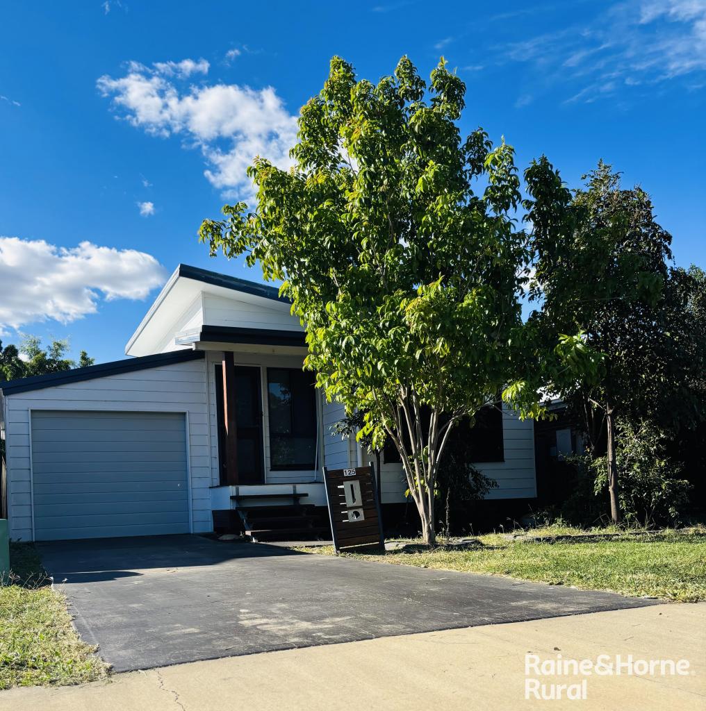 125 Bowen St, Roma, QLD 4455