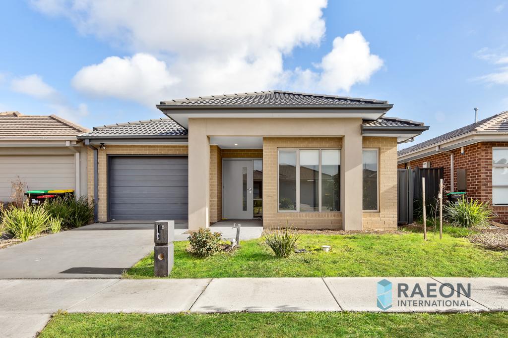 5 MAKITI CRES, HARKNESS, VIC 3337