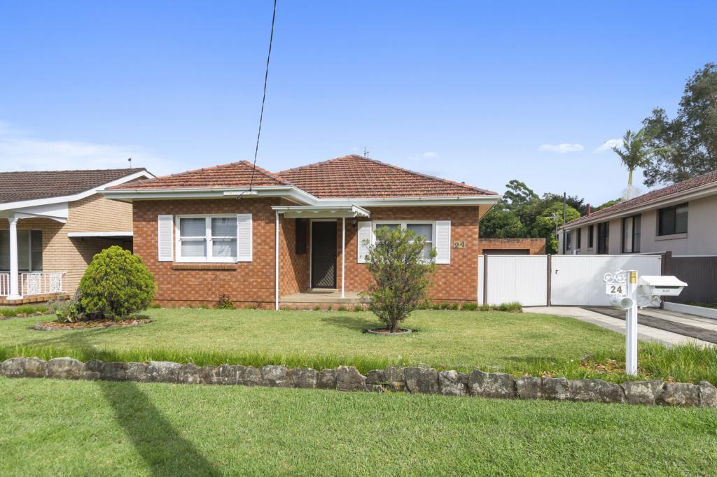 24 London Dr, West Wollongong, NSW 2500