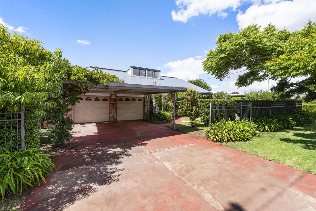 33 Aster St, Centenary Heights, QLD 4350