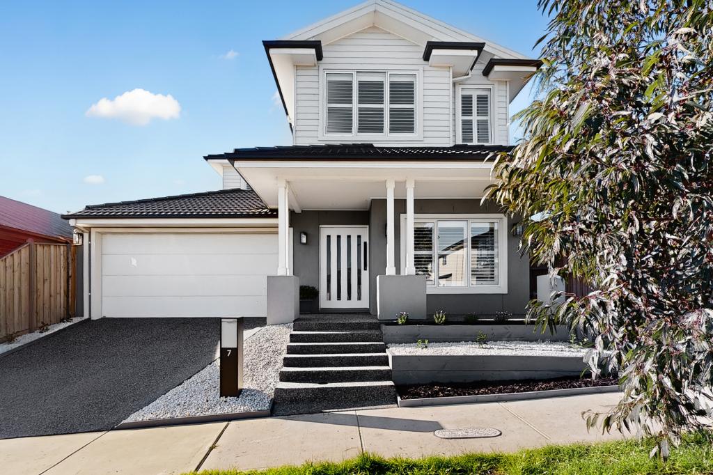 7 CUMMINS ST, OFFICER, VIC 3809