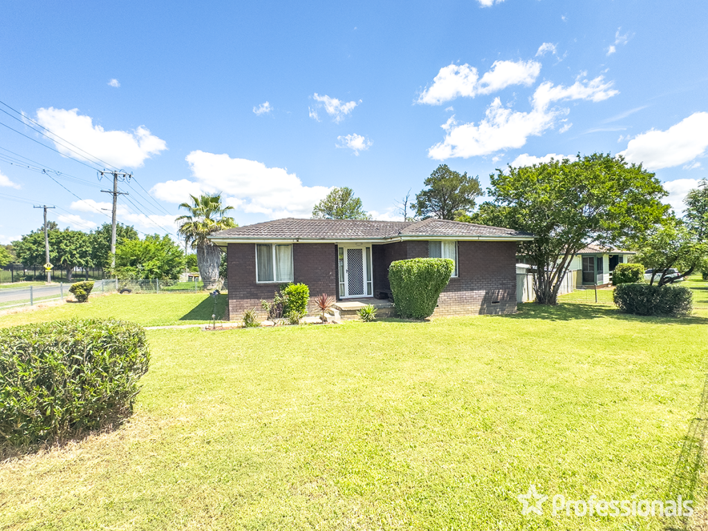 115 Warral Rd, West Tamworth, NSW 2340