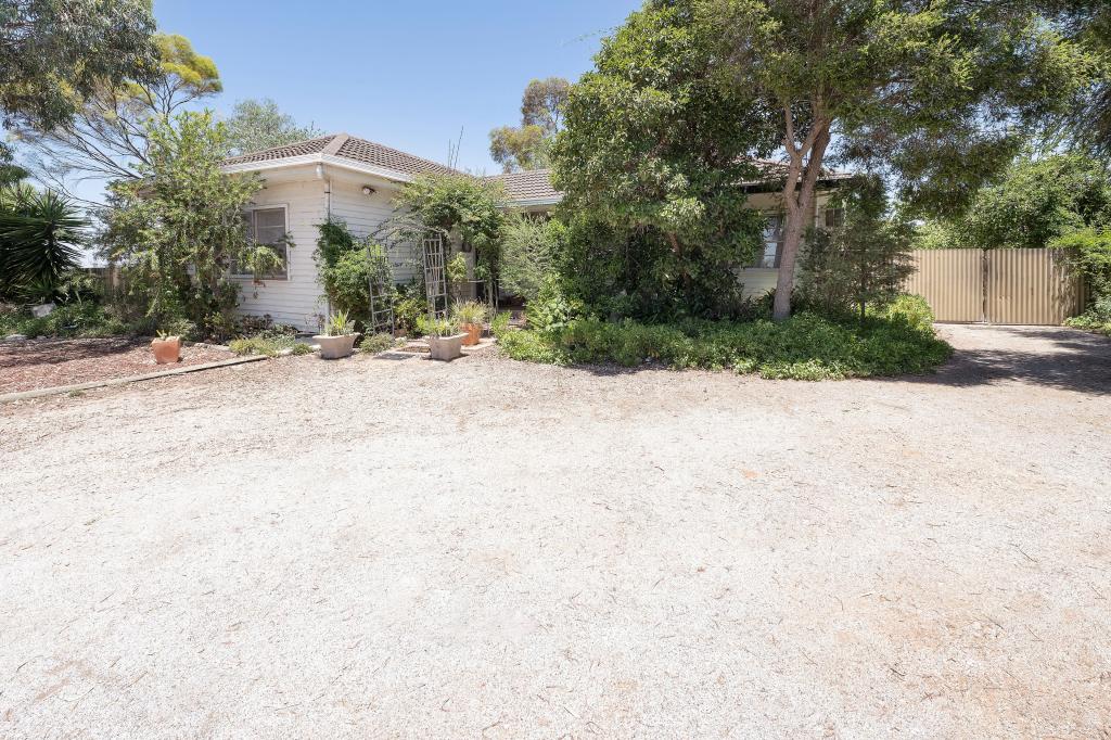 26 Cumnock Rd, Lake Boga, VIC 3584