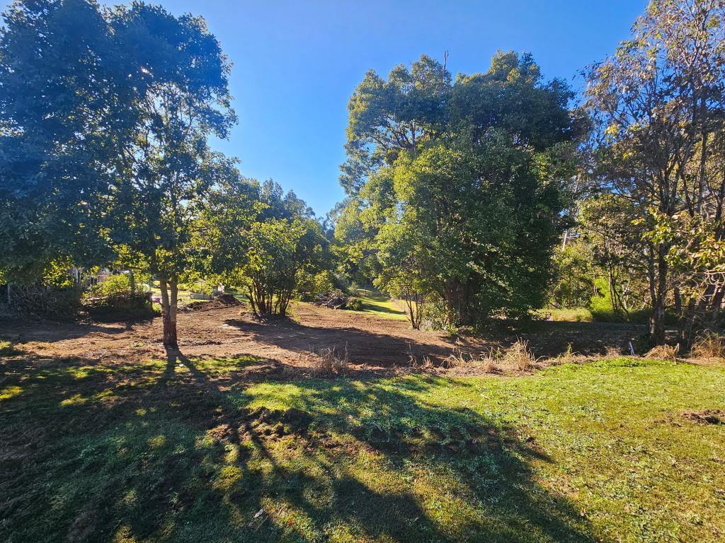 2b Esk St, Crows Nest, QLD 4355
