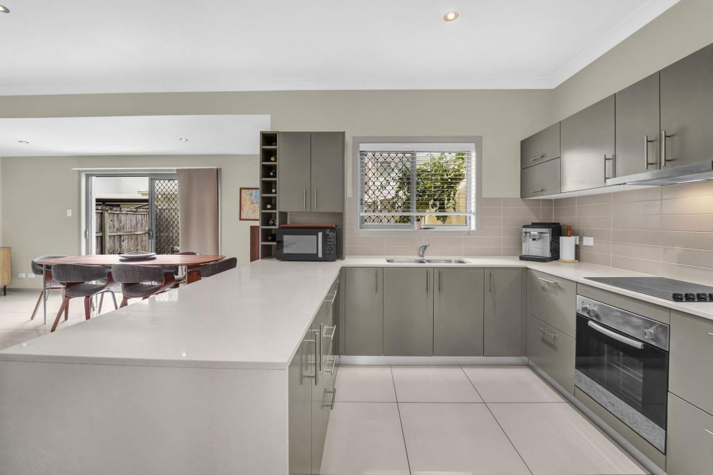 10/6-8 Boat St, Victoria Point, QLD 4165