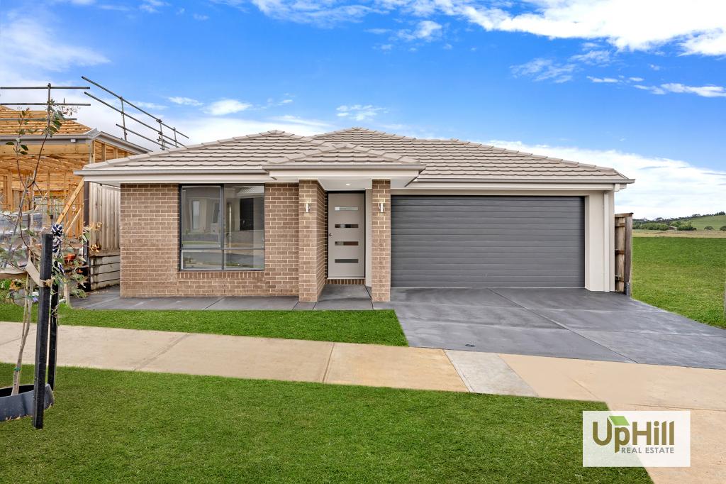 11 Mornington Cres, Nar Nar Goon North, VIC 3812