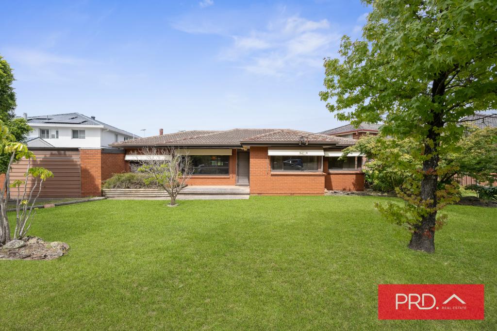 27 METCALFE AVE, MOOREBANK, NSW 2170