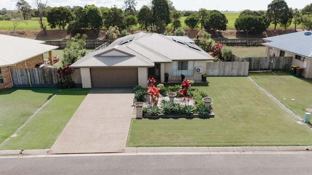 5 Blake Ct, Thabeban, QLD 4670