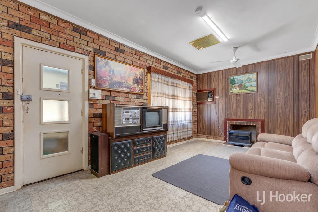 26 Peterswool Rd, Elizabeth Park, SA 5113