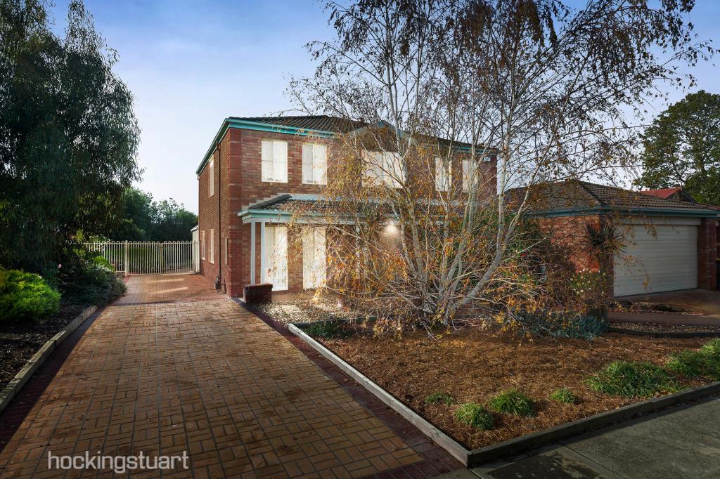 4 Gleneagles Dr, Melton West, VIC 3337