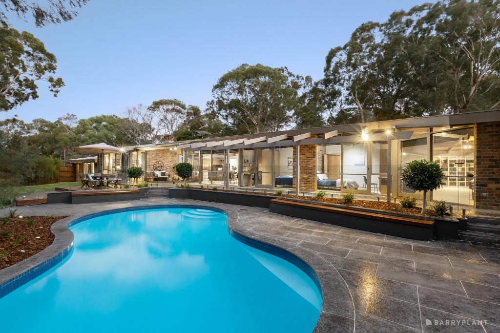 8 Eumeralla Ave, Templestowe Lower, VIC 3107