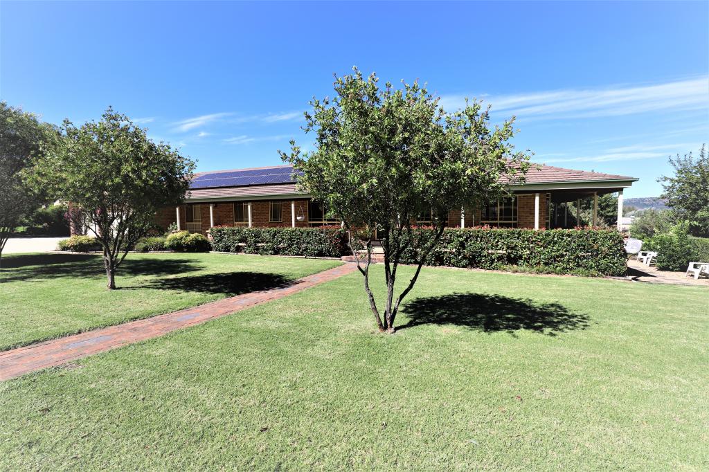 6 Matthews St, Cootamundra, NSW 2590