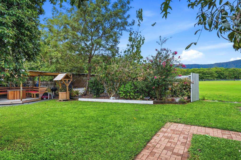 180 Trinity Beach Rd, Trinity Beach, QLD 4879