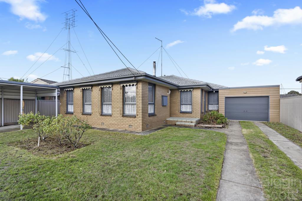 518 GILLIES ST, WENDOUREE, VIC 3355