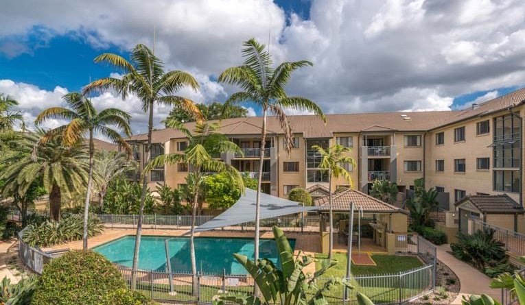 74/300 Sir Fred Schonell Dr, St Lucia, QLD 4067