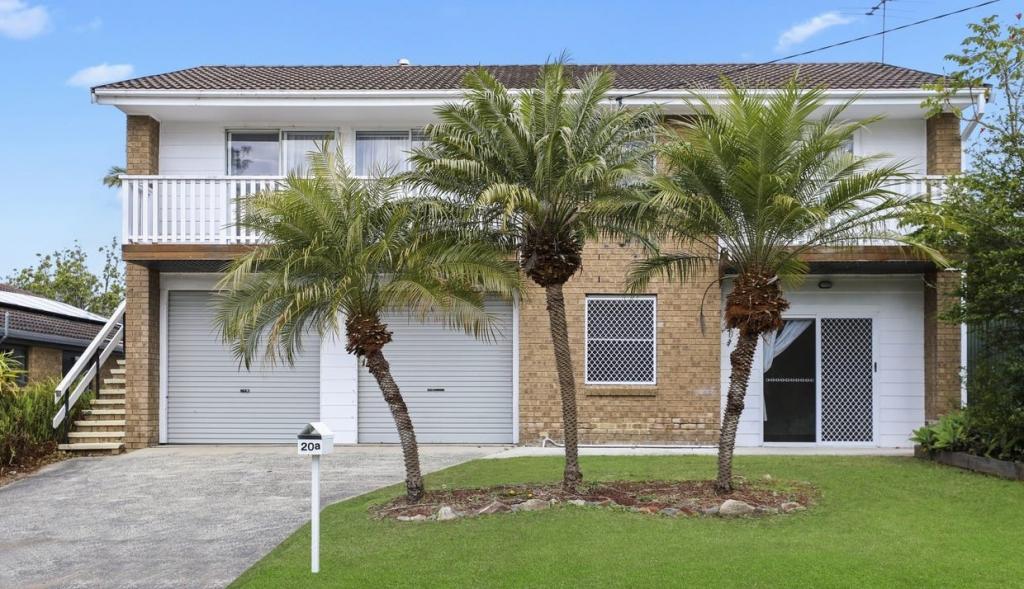 20 & 20a Restlea Ave, Charmhaven, NSW 2263
