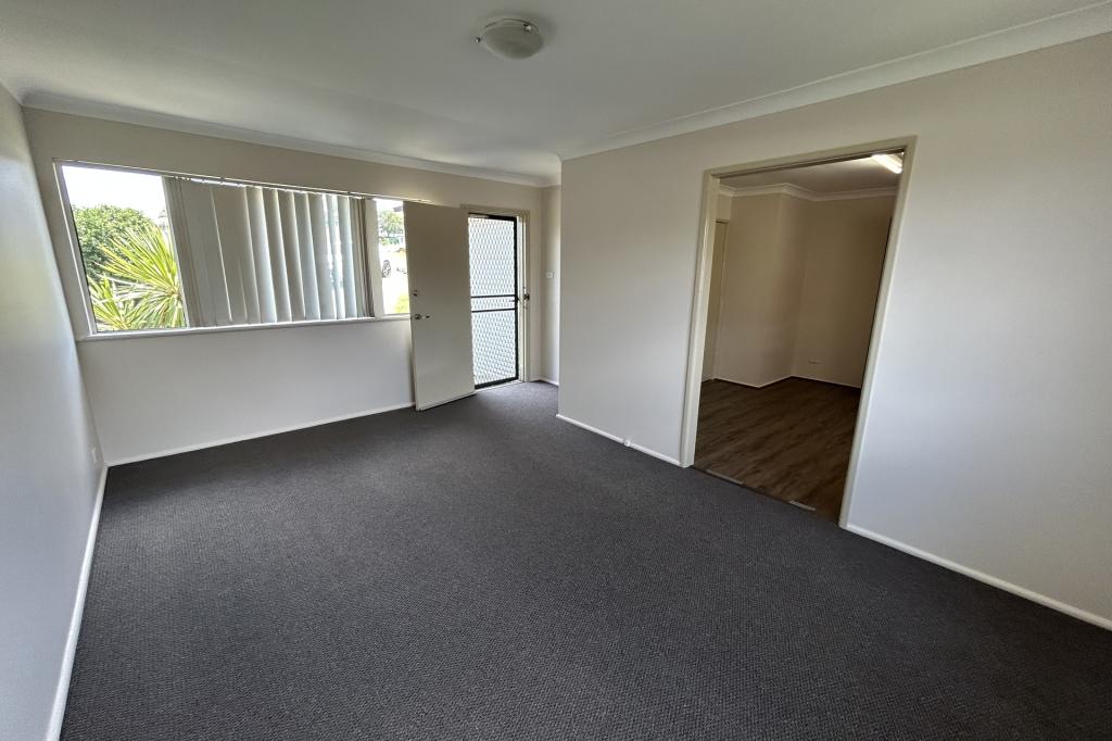 12 Saxon Pl, Constitution Hill, NSW 2145