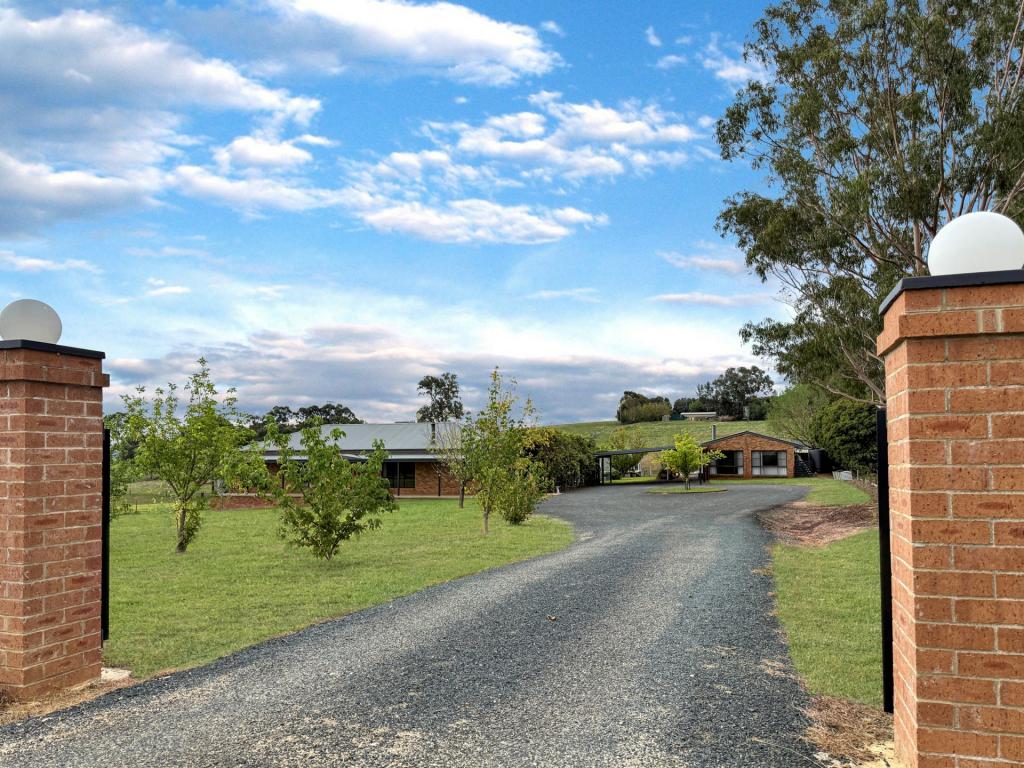 80 Normans Rd, Young, NSW 2594