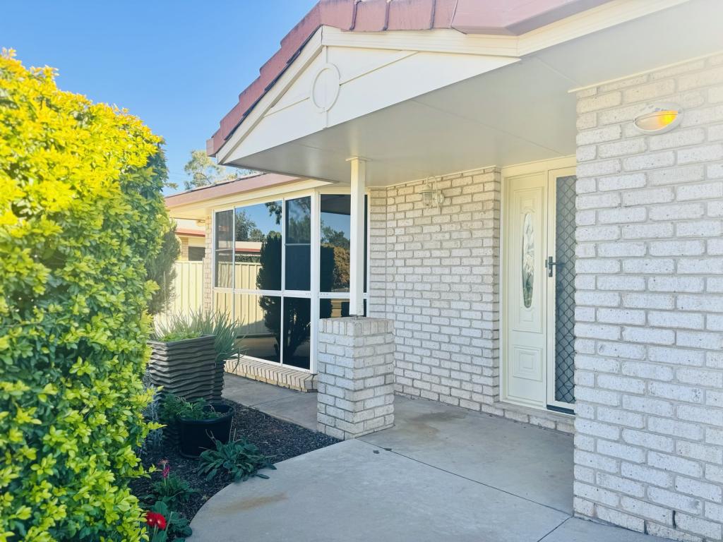 11 Freeman St, Moranbah, QLD 4744