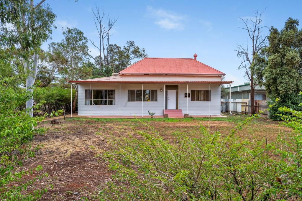 257 Burt St, Victory Heights, WA 6432