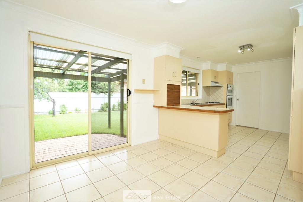 12b Clifton Bvd, Griffith, NSW 2680