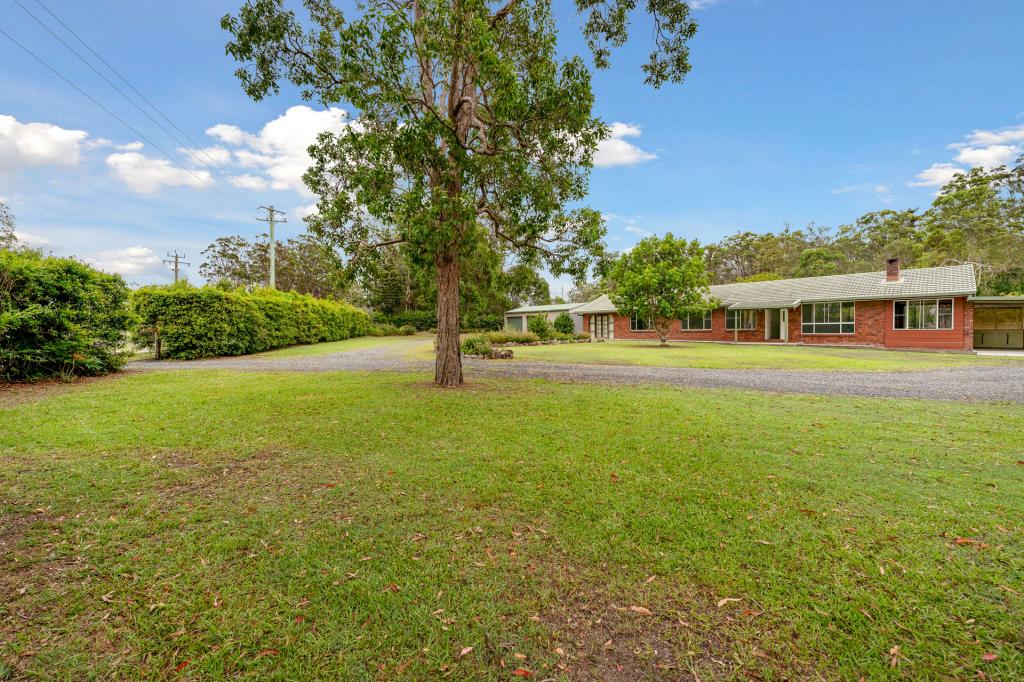 359 Brooms Head Rd, Gulmarrad, NSW 2463