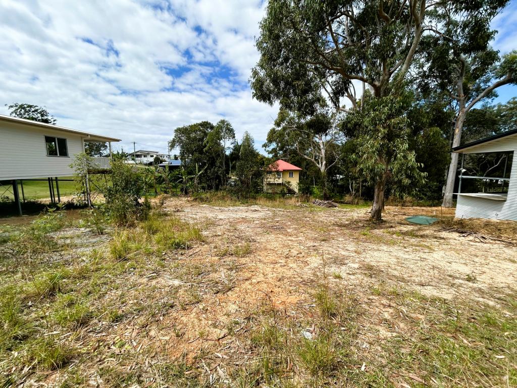 13 Seaview St, Russell Island, QLD 4184