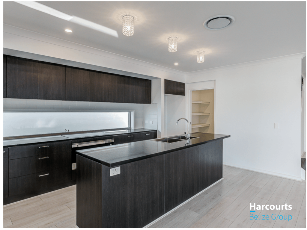 38 Hamilton Dr, Jacobs Well, QLD 4208
