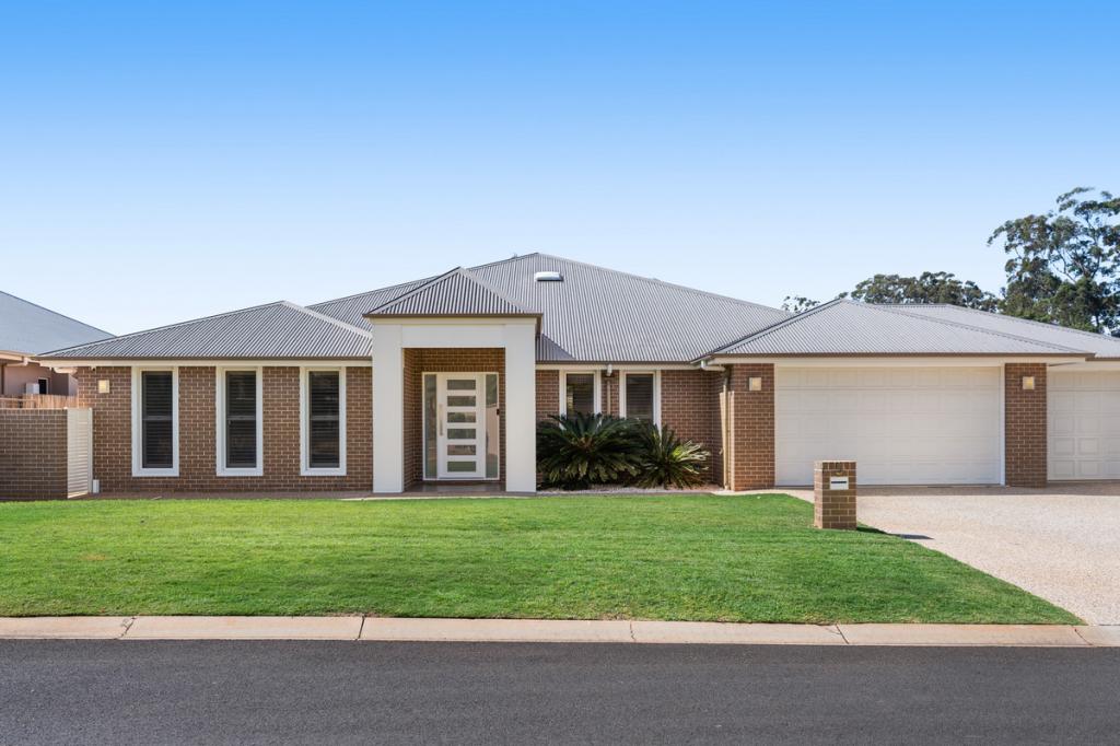 5 Caithness Ct, Middle Ridge, QLD 4350