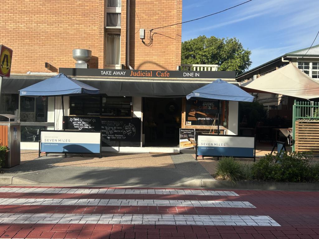 42 Davenport St, Southport, QLD 4215