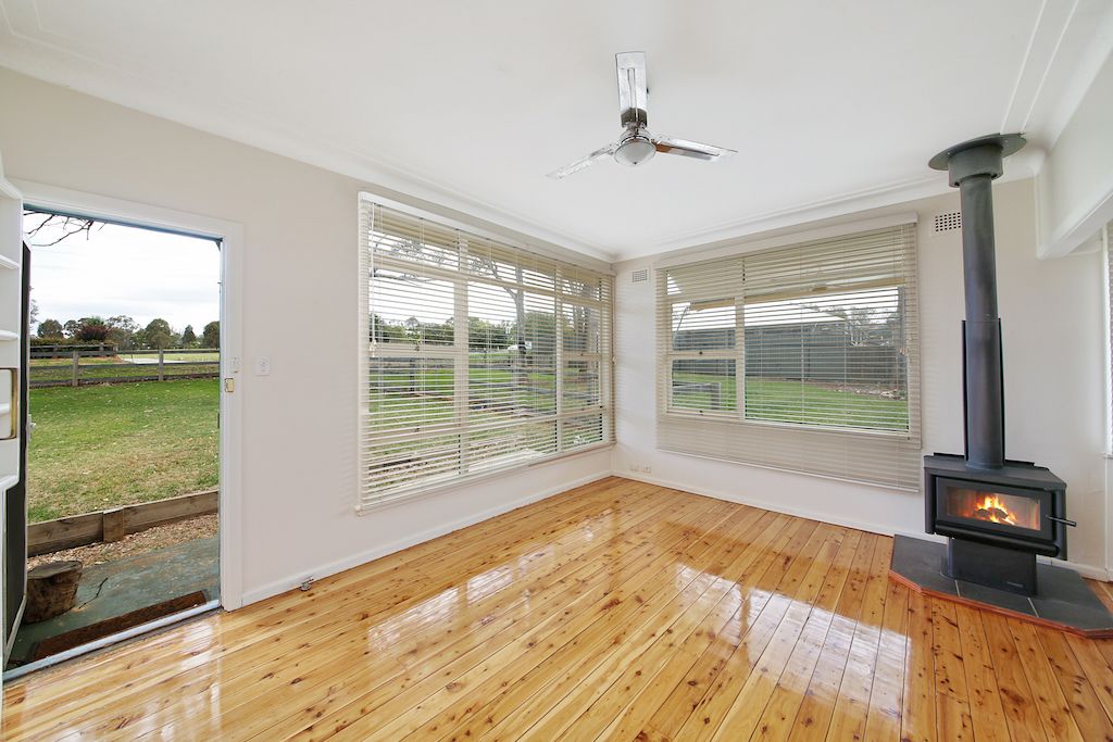 9 Remembrance Drwy, Tahmoor, NSW 2573