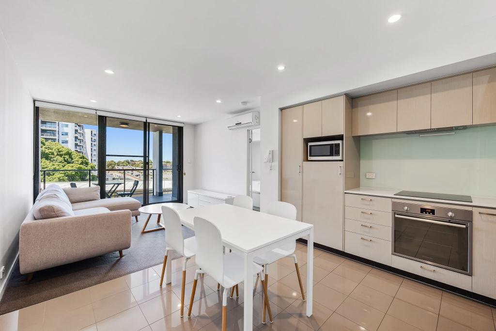 72/1 ROWE AVE, RIVERVALE, WA 6103