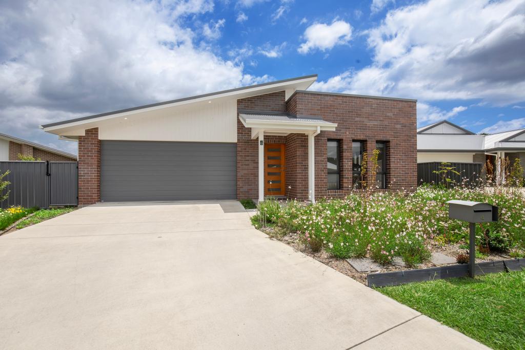 4 Albion Cl, Armidale, NSW 2350