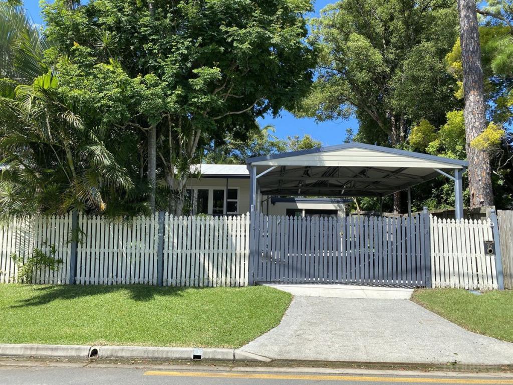 15 Billington St, Labrador, QLD 4215