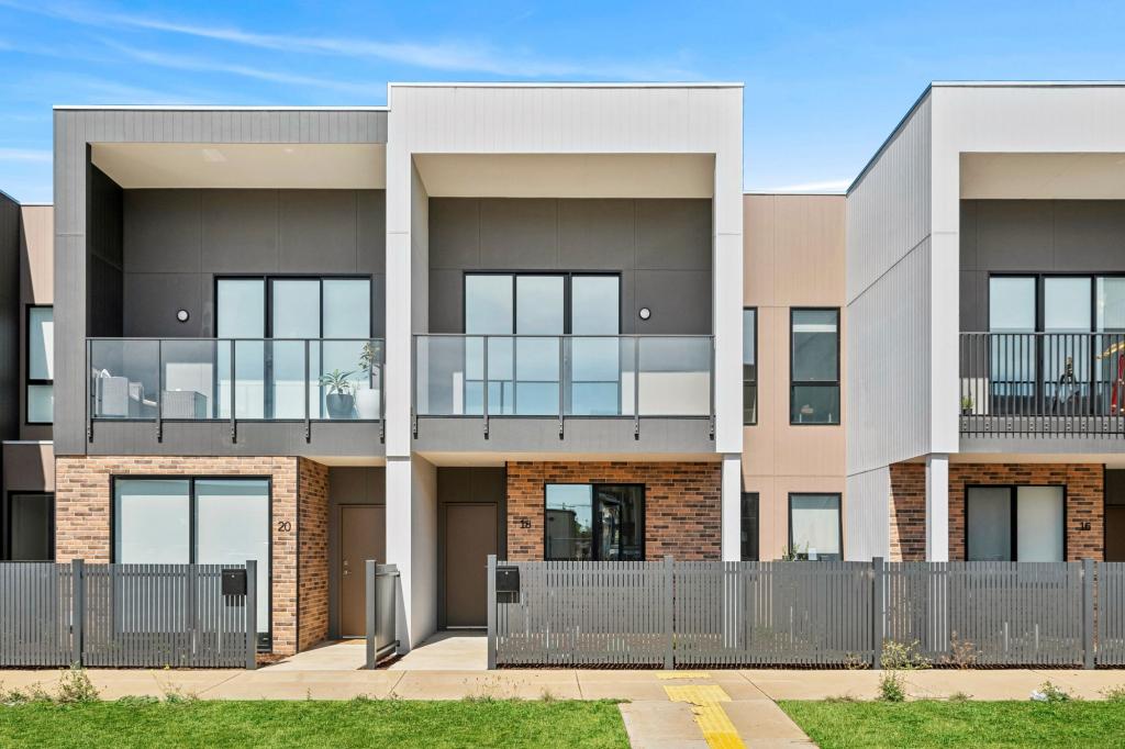 18 Bitola Ave, Mount Duneed, VIC 3217