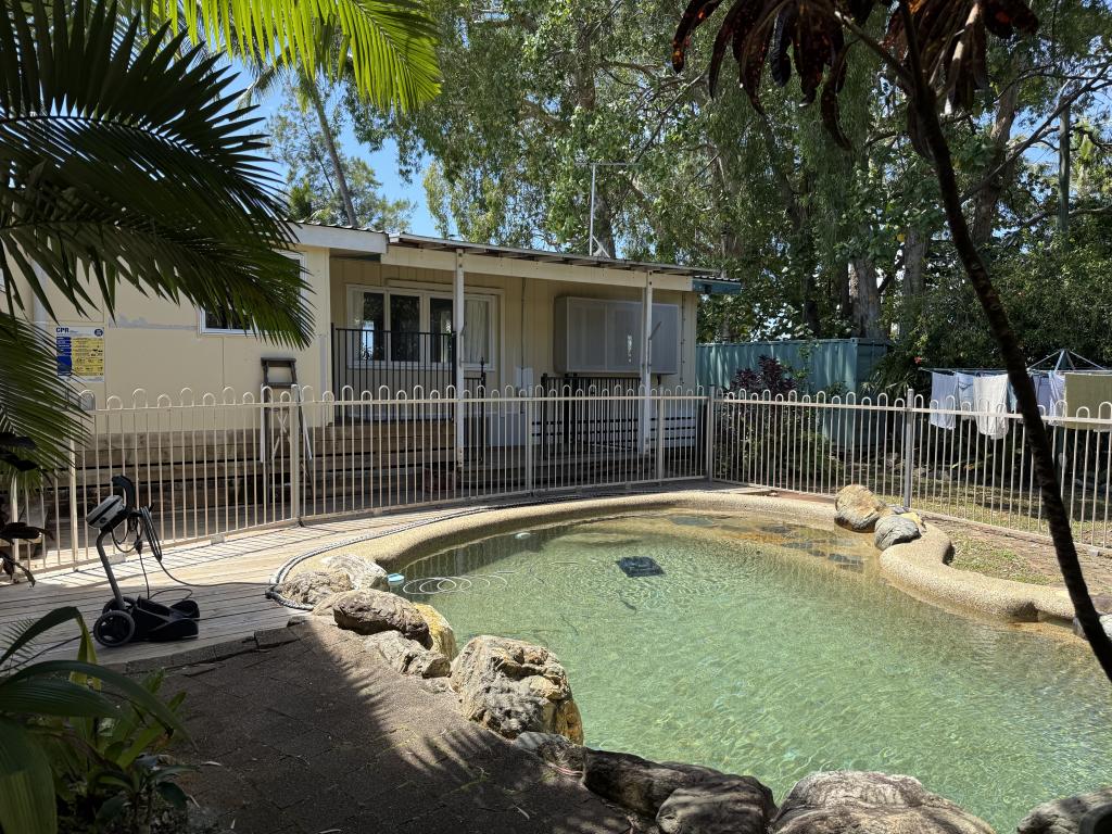227 O'Shea Esp, Machans Beach, QLD 4878