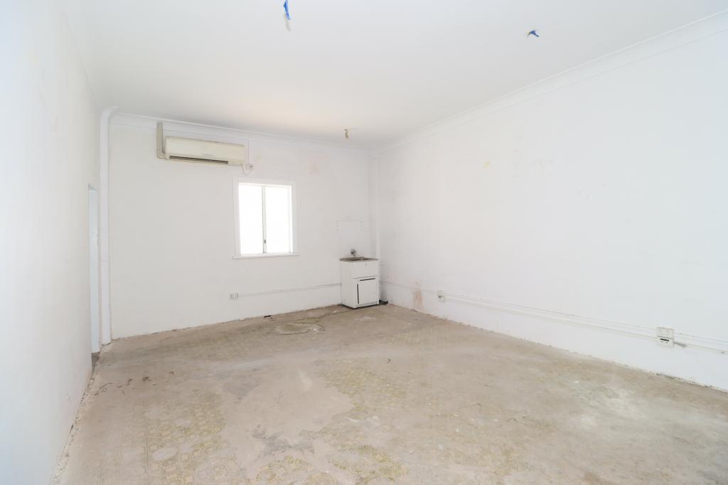 27 Miles St, Mount Isa, QLD 4825