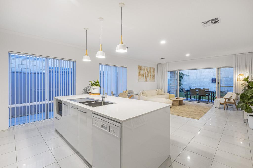 26 EREMOPHILA ST, SINAGRA, WA 6065