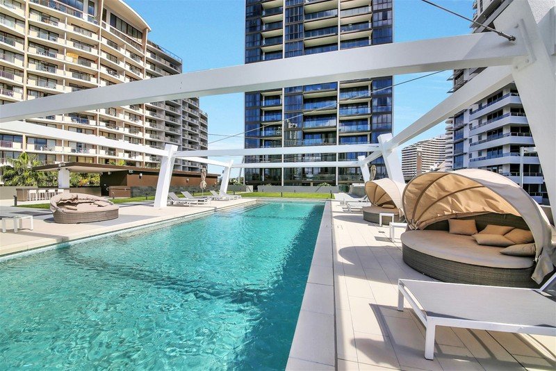 1605/2663 Gold Coast Hwy, Broadbeach, QLD 4218