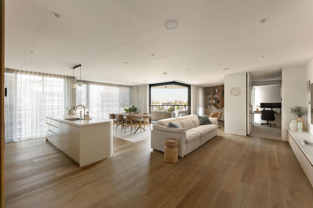 1304/3 ARCHER ST, TOOWONG, QLD 4066