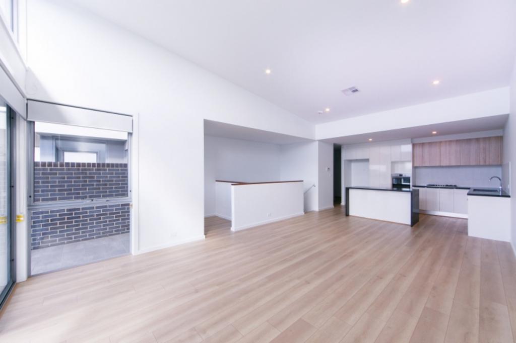 10/16 Sellbach St, Weston, ACT 2611