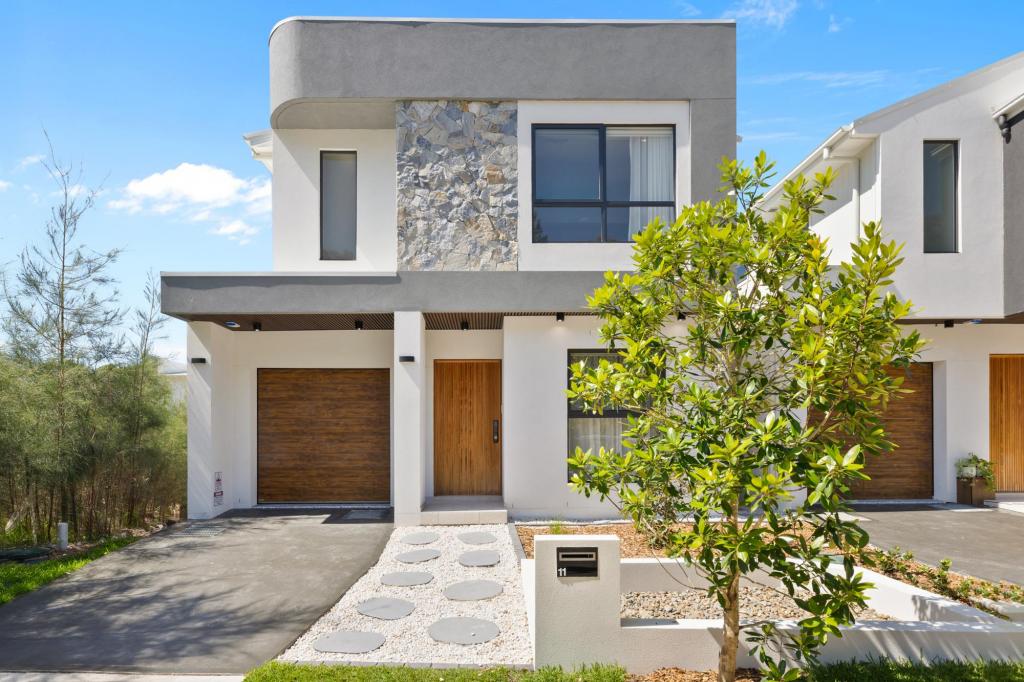11 Raven Cct, Warriewood, NSW 2102