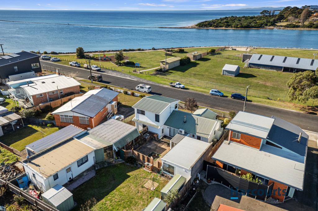 23 Esplanade, West Ulverstone, TAS 7315