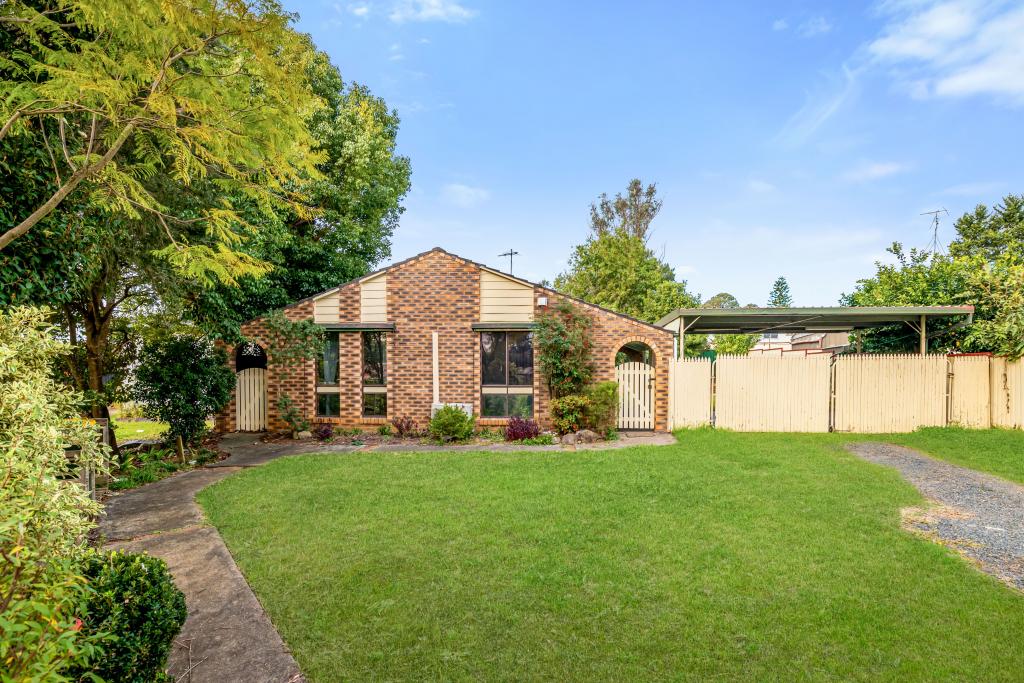 42 Horatio St, Rosemeadow, NSW 2560