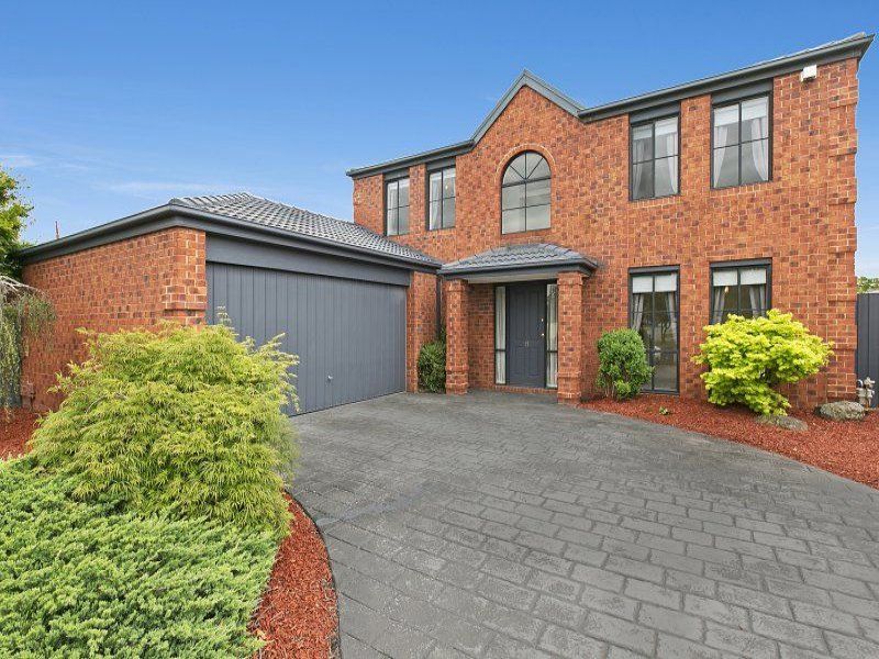 17 Daphne Way, Cranbourne North, VIC 3977