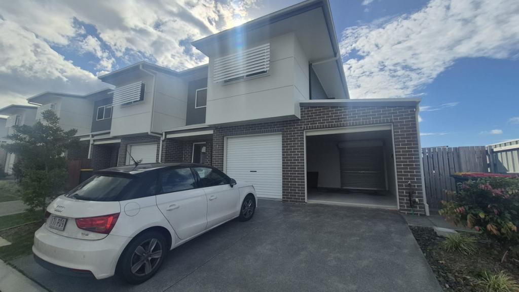 1/8 TAYLOR PL, MACKENZIE, QLD 4156