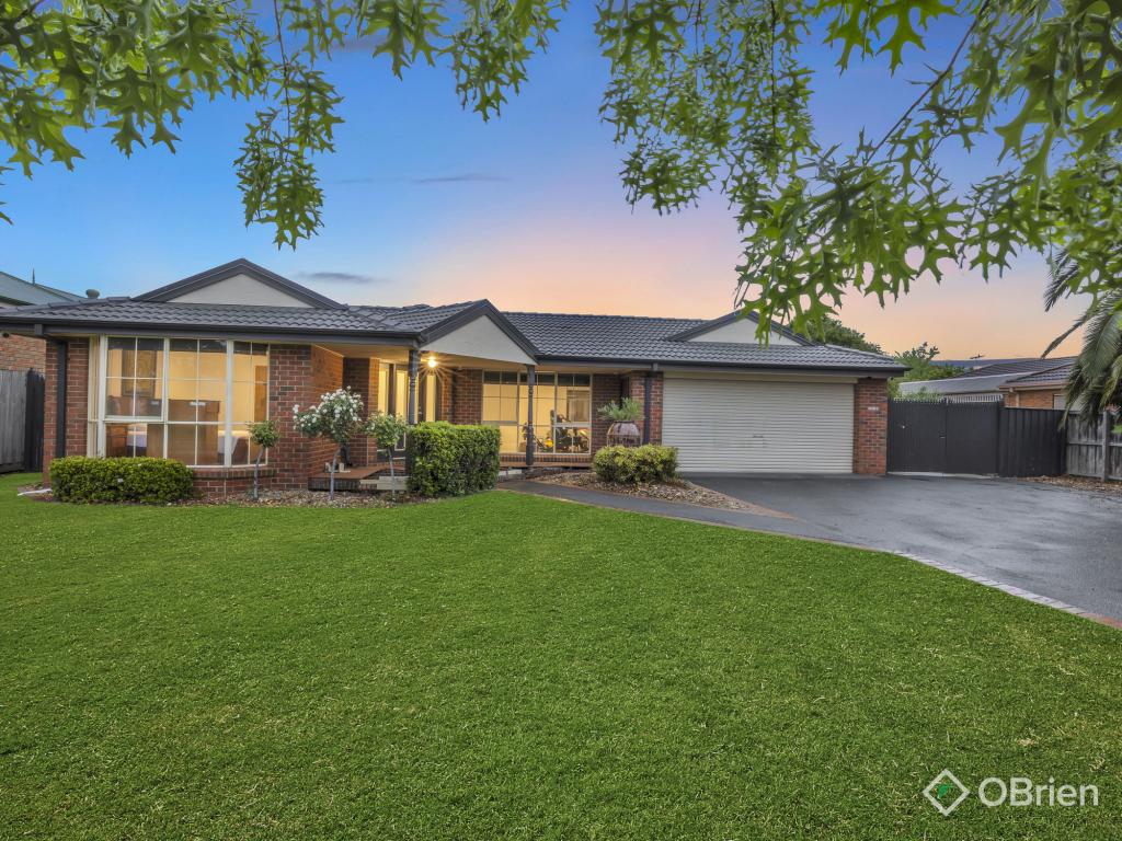 7 Huntingdale Cl, Cranbourne, VIC 3977