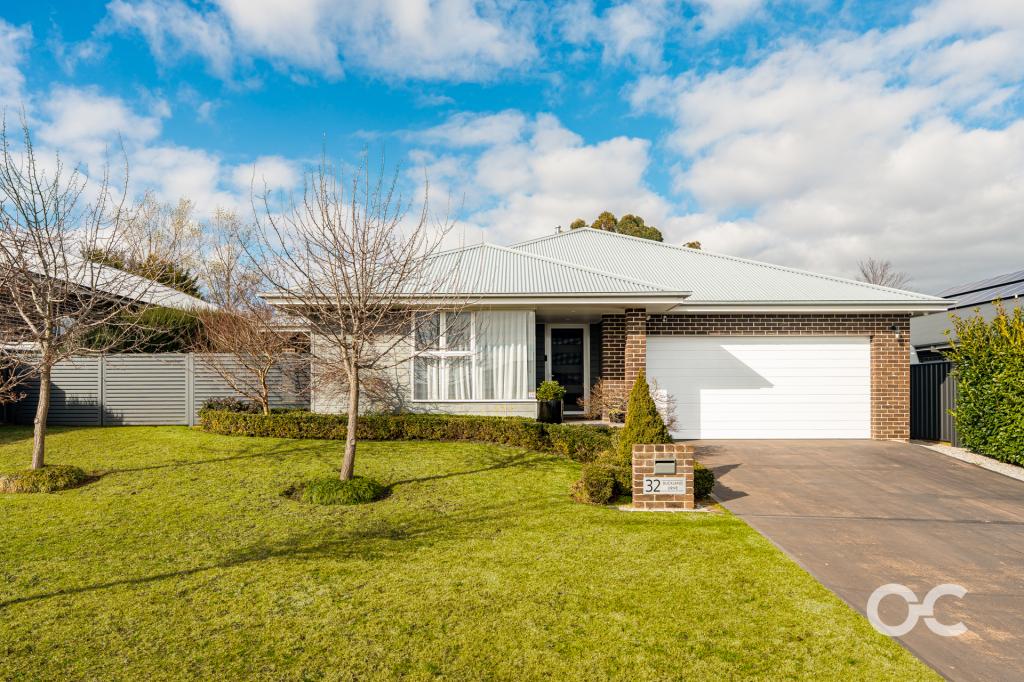 32 BUCKLAND DR, ORANGE, NSW 2800