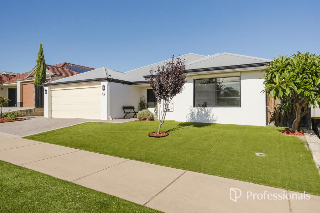 19 Birchmore Gdns, Ellenbrook, WA 6069