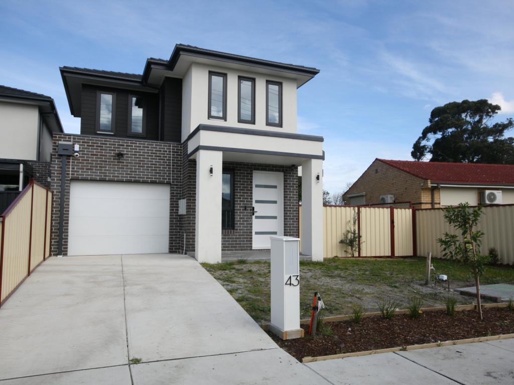 43 Emerald Dr, Springvale, VIC 3171
